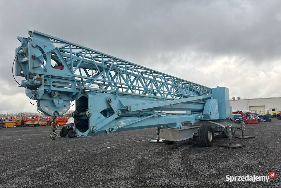 Mobilny samowznoszący żuraw wieżowy Potain IGO32 Kraków