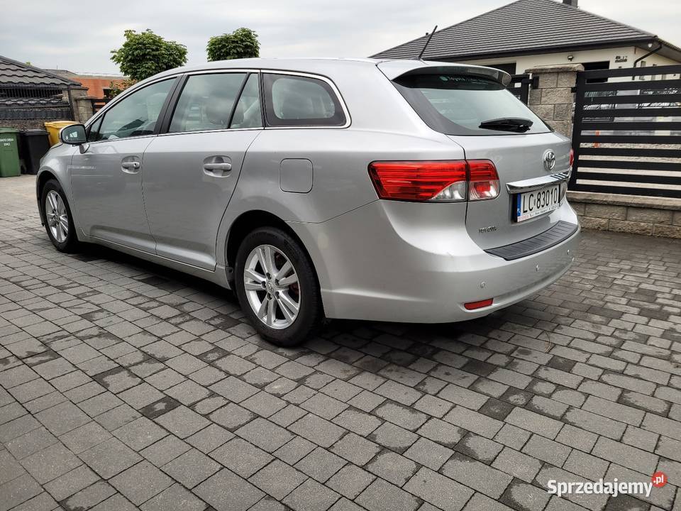 Toyota Avensis T27 kombi 20 diesel salon Polska centralny zamek Chełm