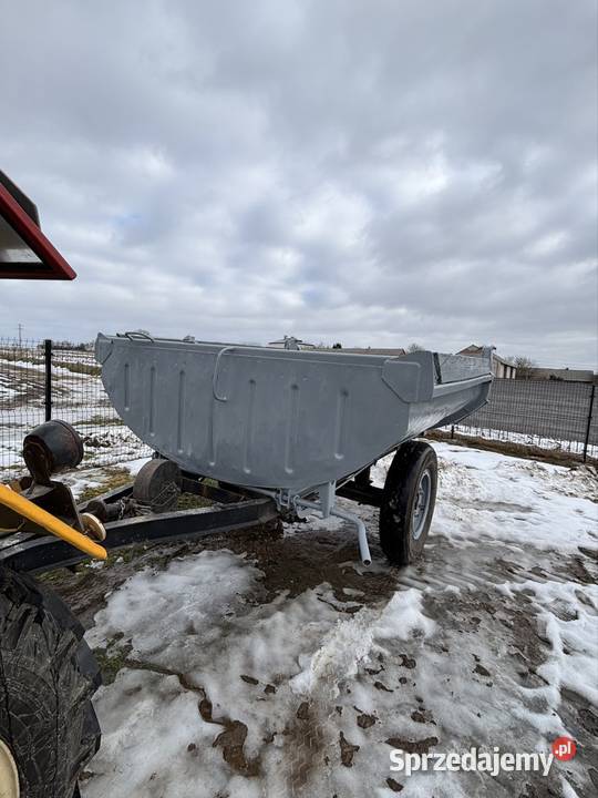Przyczepa z kiprem nieuszkodzony Agatówka