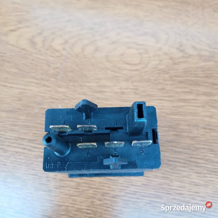 Passat B5 Przycisk podgrzewania szyby 3B0959621B Dębica