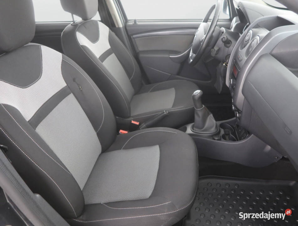 Dacia Duster 16 SCe Rok produkcji 2016 Duster Łódź