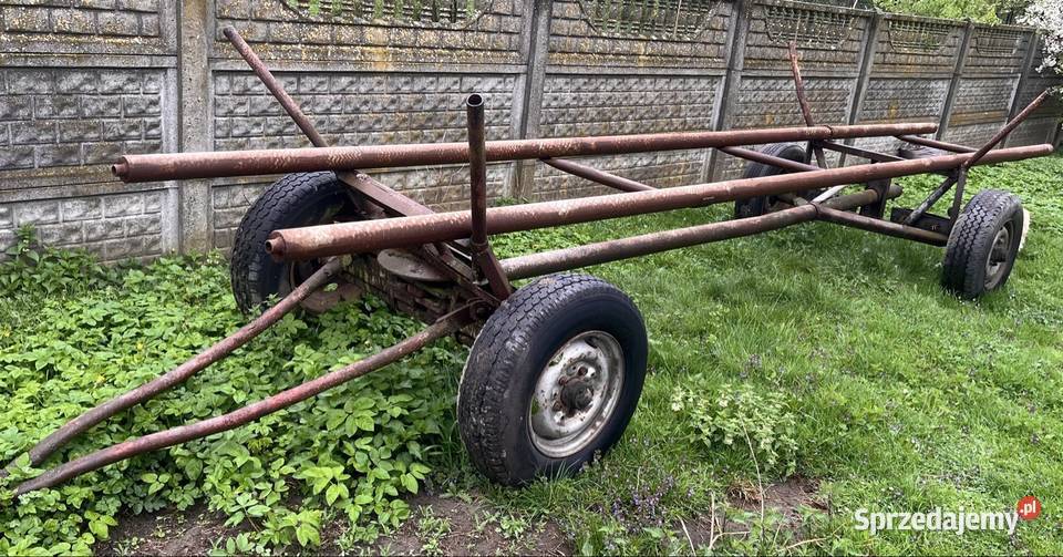 Wóz ciągnikowy dwuosiowy nieuszkodzony Przyczepy rolnicze
