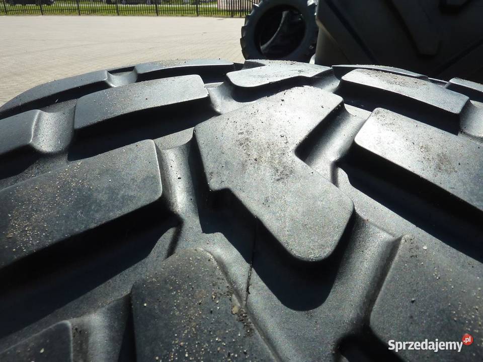 Opona używana rolnicza 56045R225 BKT FL693 1000 Zaścianki