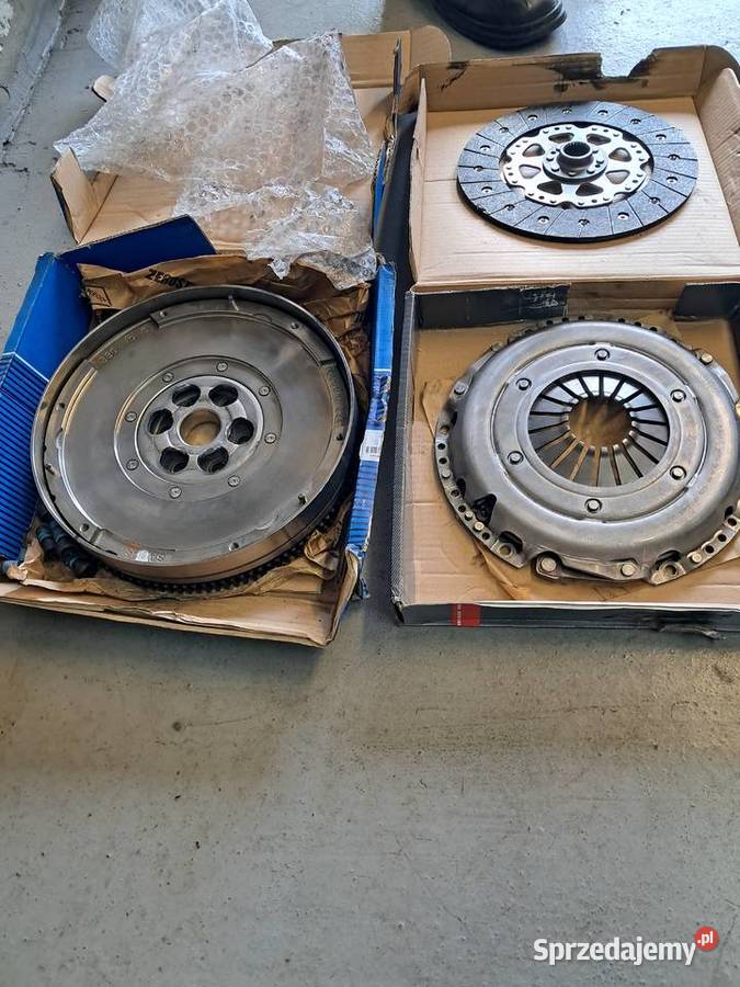 KOMPLETNE SPRZEGŁO Z DWUMASĄ SACHE świętokrzyskie