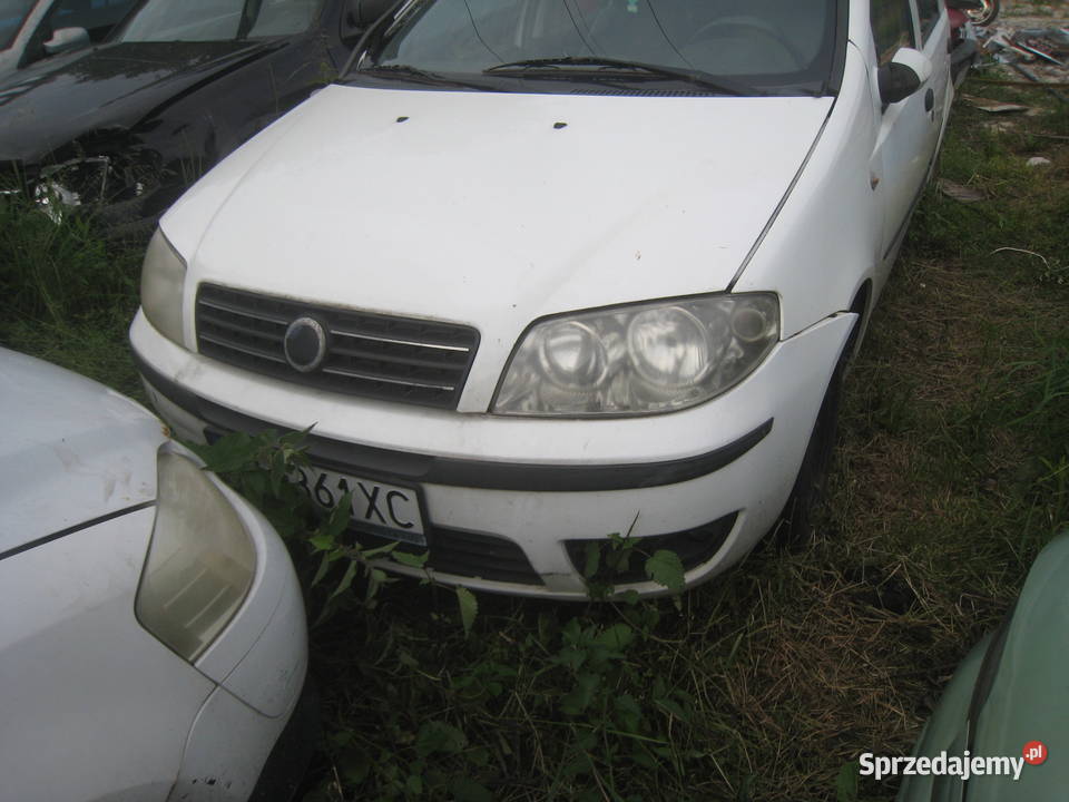 Błotnik przedni lewy przód Fiat Punto II lift 03