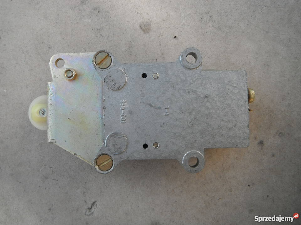 Wyłącznik krańcowy D429r 500V 50Hz 25A Pokój Chlewiska