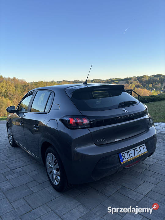 Peugeot 208 2023 12 benzyna 75 koni nieuszkodzony Rzeszów sprzedam