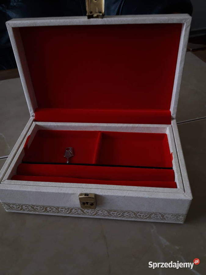 Ekskluzywna szkatułka na biżuterię Desing Janów Lubelski