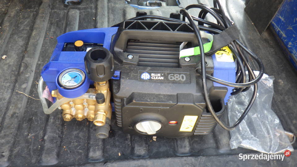 AR Blue Clean 680 Myjka Cisnieniowa Mobilna 2