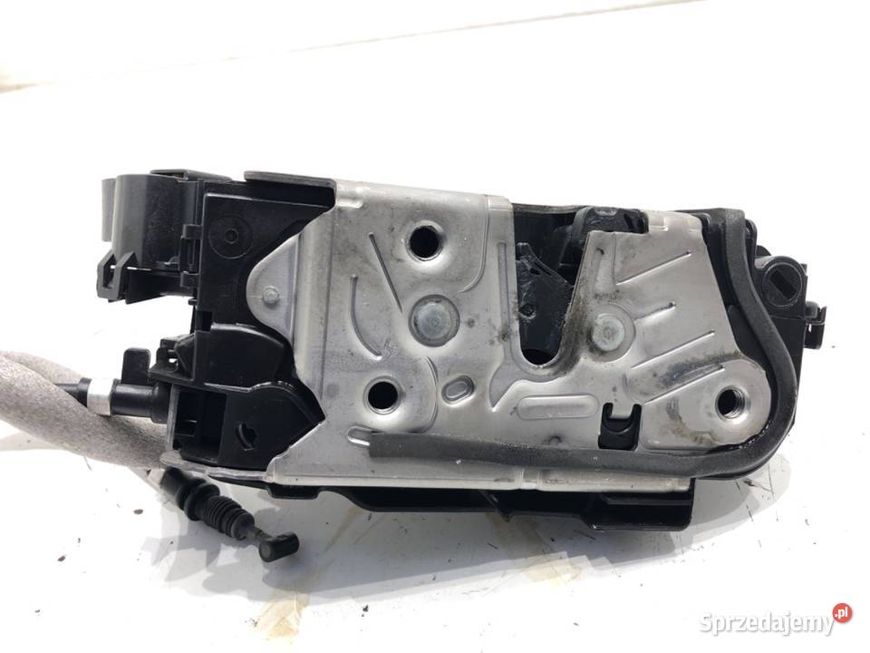 ZAMEK DRZWI PRAWY PRZÓD VW GOLF VIII Hatchback