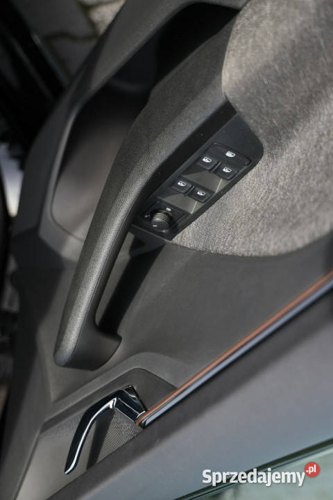 koda Scala 10 TSI Selection serwisowany światła przeciwmgielne Scala