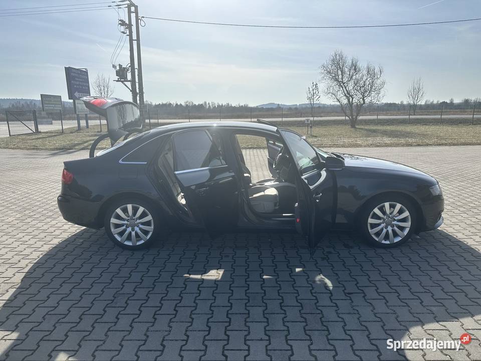 Audi A4 2011 benzyna 211 Koni sedan xenon i led