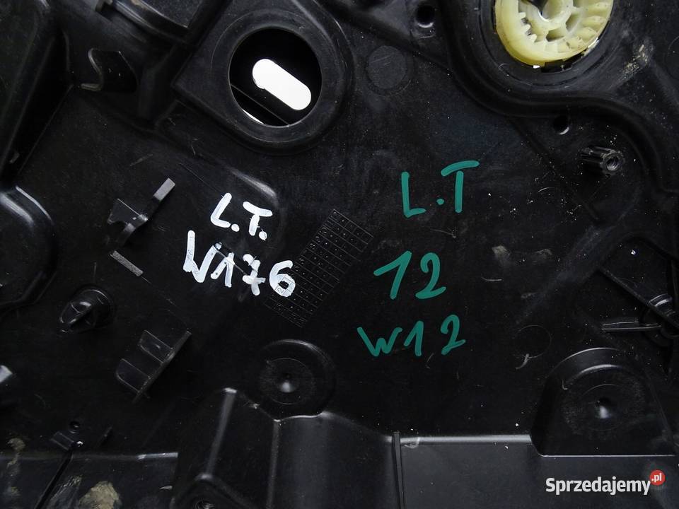 PODNOŚNIK SZYB LEWY TYŁ TYLNY MERCEDES W176