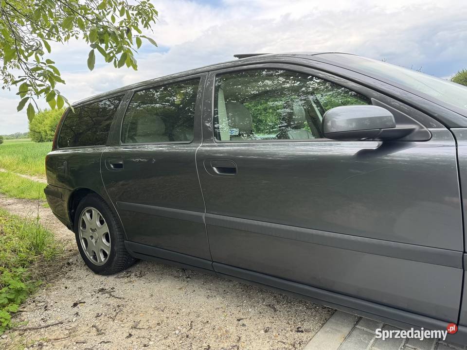 Volvo V70 25T 231 Benzyna LPG 2004 Kombi Sprawne Puławy
