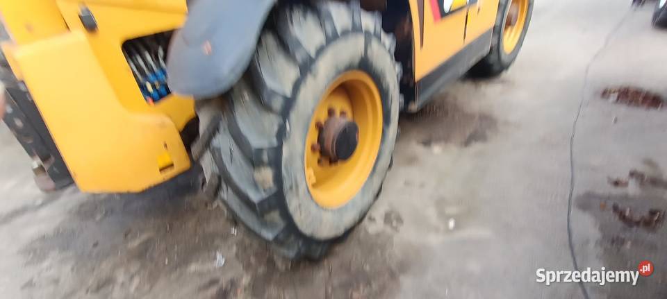 Ładowarka teleskopowa CATERPILLAR TH 407 nieuszkodzony Żabno