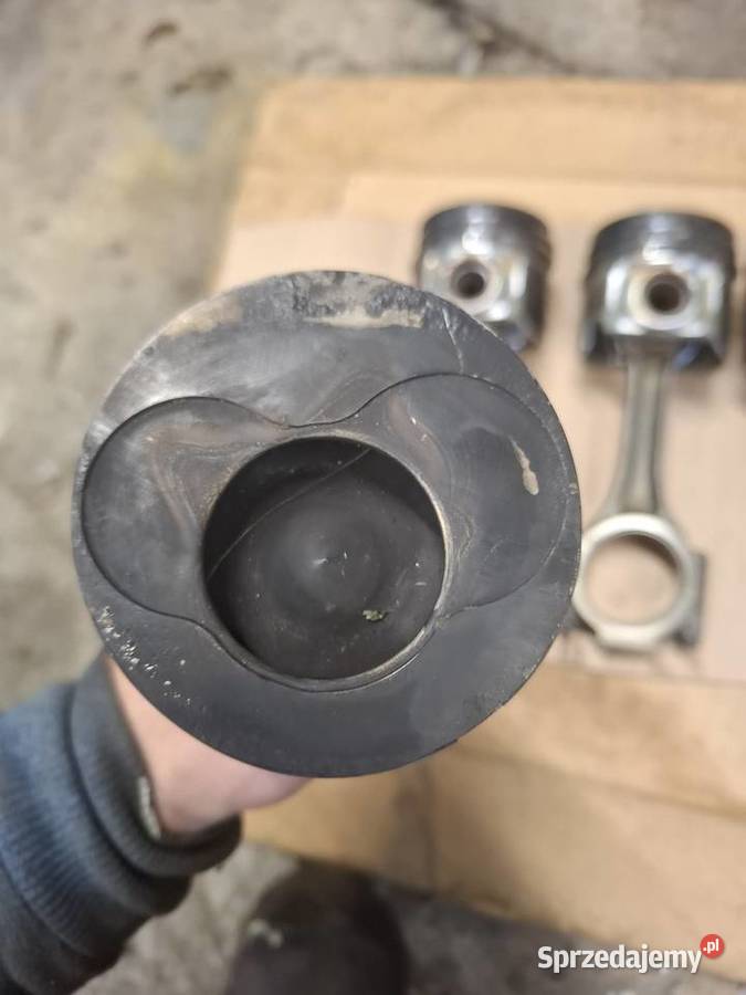 Komplet tłoków z korbowodami 20 TDI BPW BMP BMM sprzedam