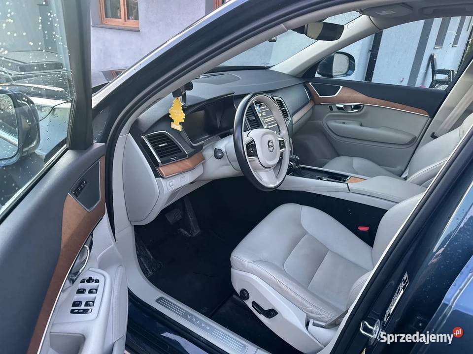Volvo XC90 T6 AWD 320 2021 7osobowy ACC Kamera poduszka powietrzna