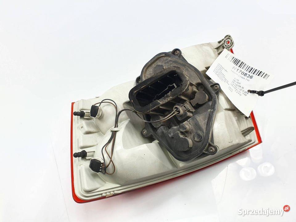 LAMPA LEWA TYŁ SKODA OCTAVIA III Lipno