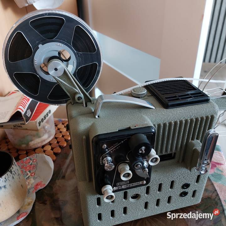Projektor filmowy2 taśmy w pudełkach CRT Elektronika Skierniewice