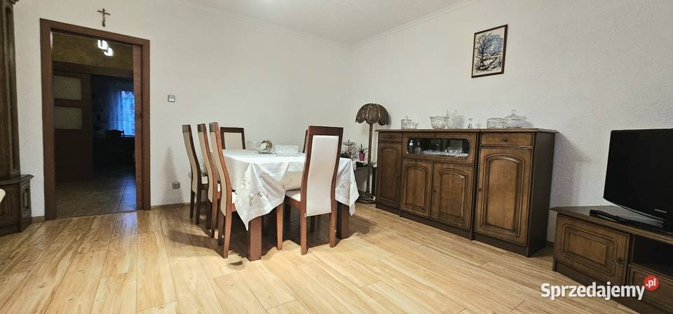 4pokojowe 739m2 duży balkon I piętro 2 piwnice 778zł/m2 sprzedam