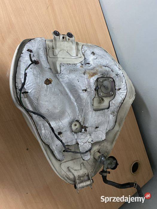 Honda CBR 1000F Bak Zbiornik Paliwa SC21 pompa Pozostałe Poznań