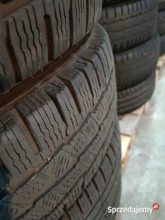 Opony zimowe Michelin Agilis Alpin 2257R16C 16cale