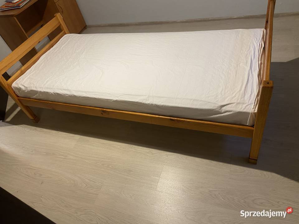 Sprzedam łóżko drewniane sosna sprzedam