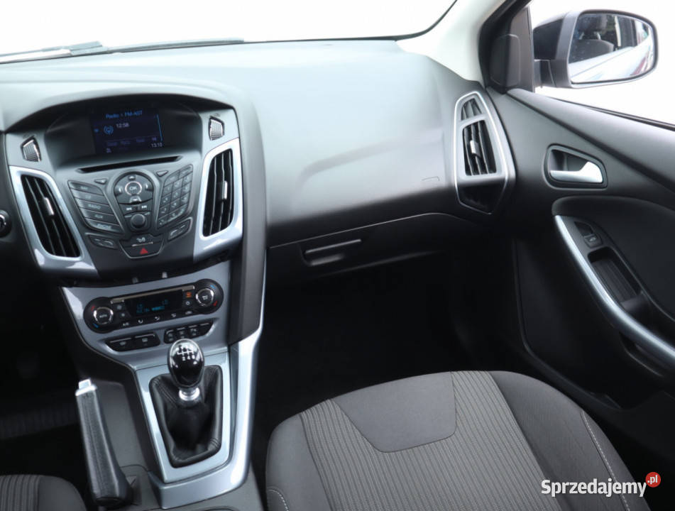 Ford Focus 10 EcoBoost Rok produkcji 2014 Łódź