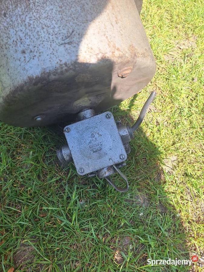 Lampa przemyslowa prl Mroczków Gościnny