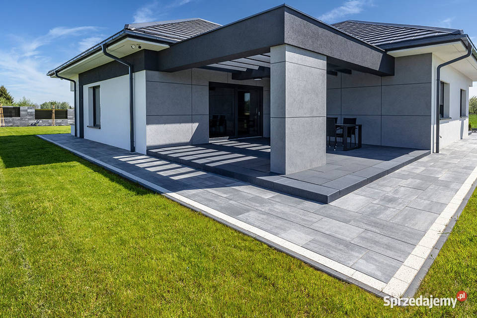 Kostka brukowa i ogrodzenia w ekspresowym tempie Jaktorów-Kolonia