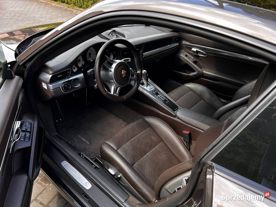 Porsche 911 Carrera S model 991 Toruń
