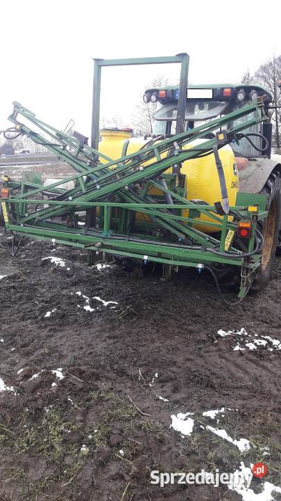 Opryskiwacz Rau 800 L 600 z przodu śląskie Woźniki