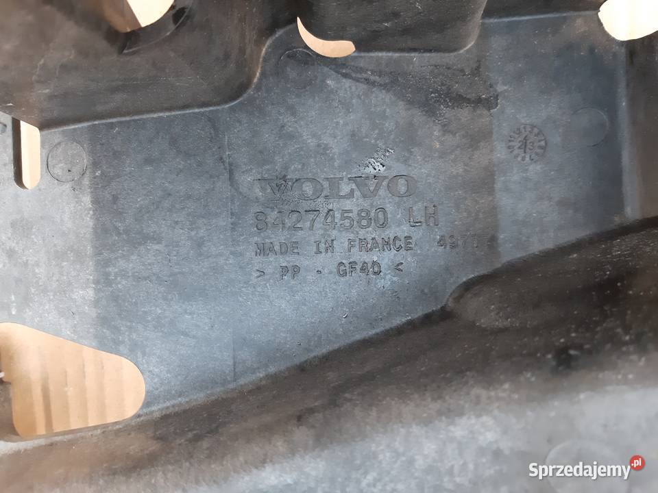 VOLVO FMX FM5 OKULAR RAMKA HALOGEN PRAWY ciężarowe