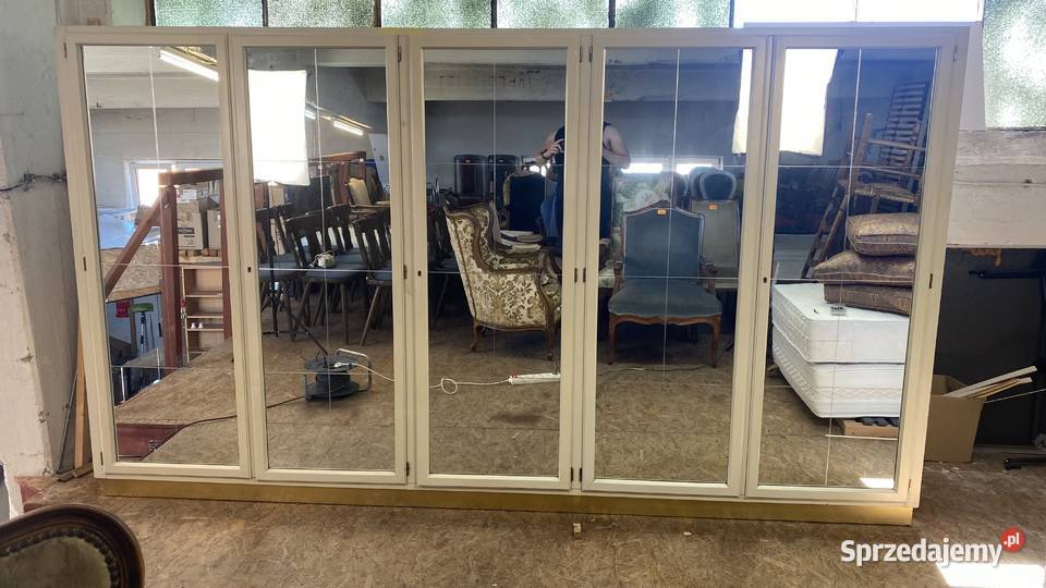 Biała szafa pięciodrzwiowa z lustrami Gryfice