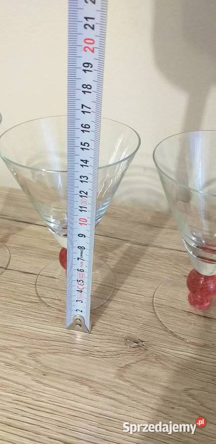 Kieliszki z ozdąbną nóżką Porcelana i szkło Przedbórz