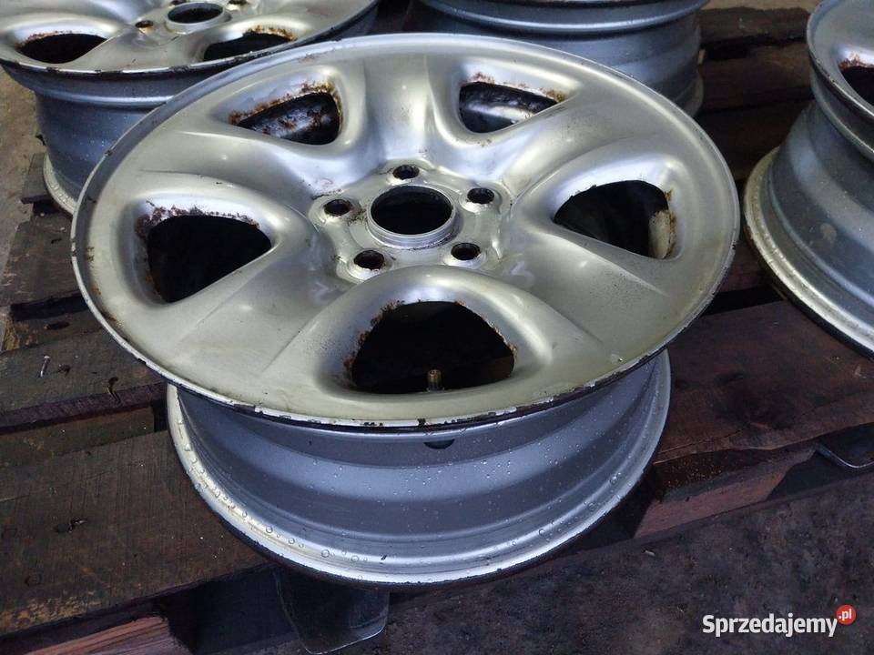 Felgi stalowe 16 4 dacia duster renault Wróblew