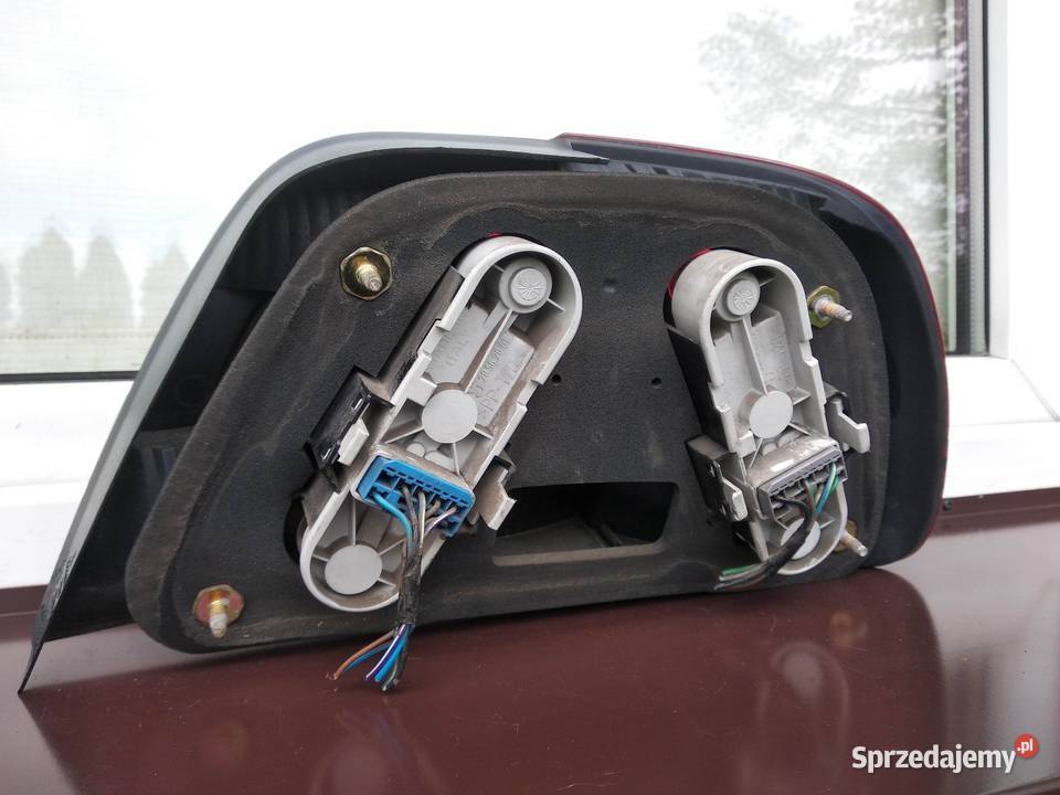 Volvo S40 I LIFT FL lampa tył tylna lewa wkład Lampy tylne Sieradz