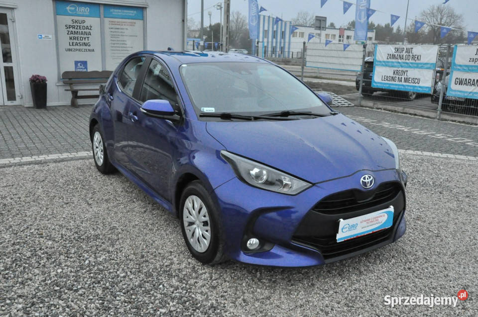 Toyota Yaris 15 Dynamic Force 125 netto 45447PLN Warszawa