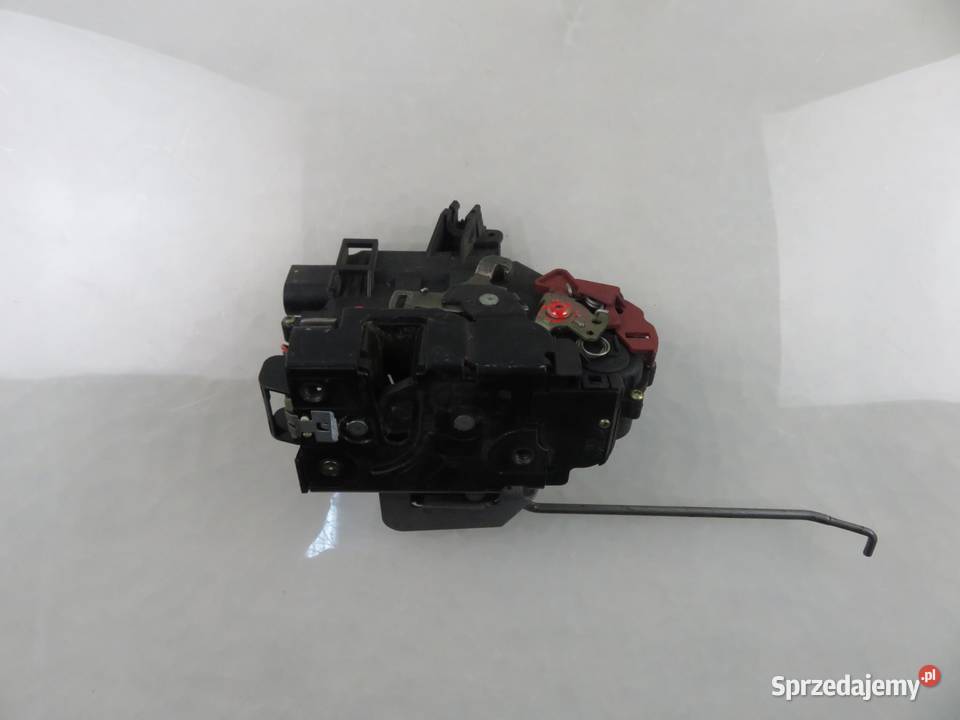ZAMEK PRAWY PRZEDNI AUDI A4 B6 8E1837016C sprzedam