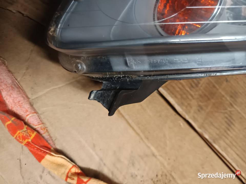 Lampy przednie golf 5 16 fsi 1600cm3 Wołów