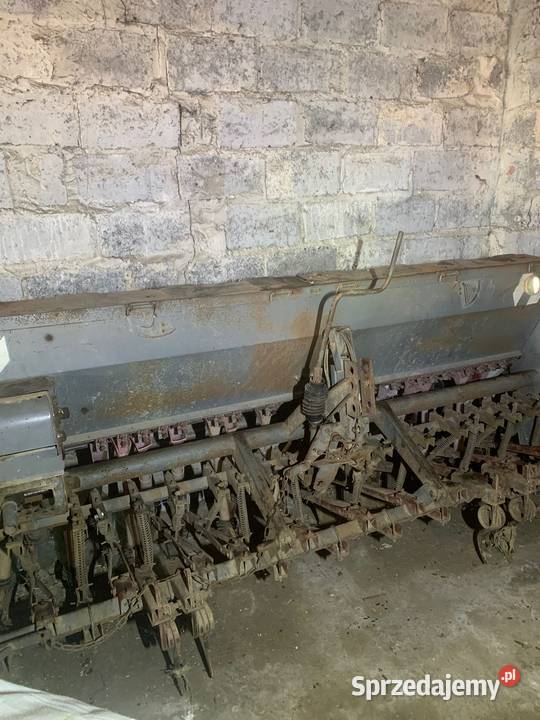 Siewnik zbożowy Poznaniak 27 m Dąbrowa Tarnowska