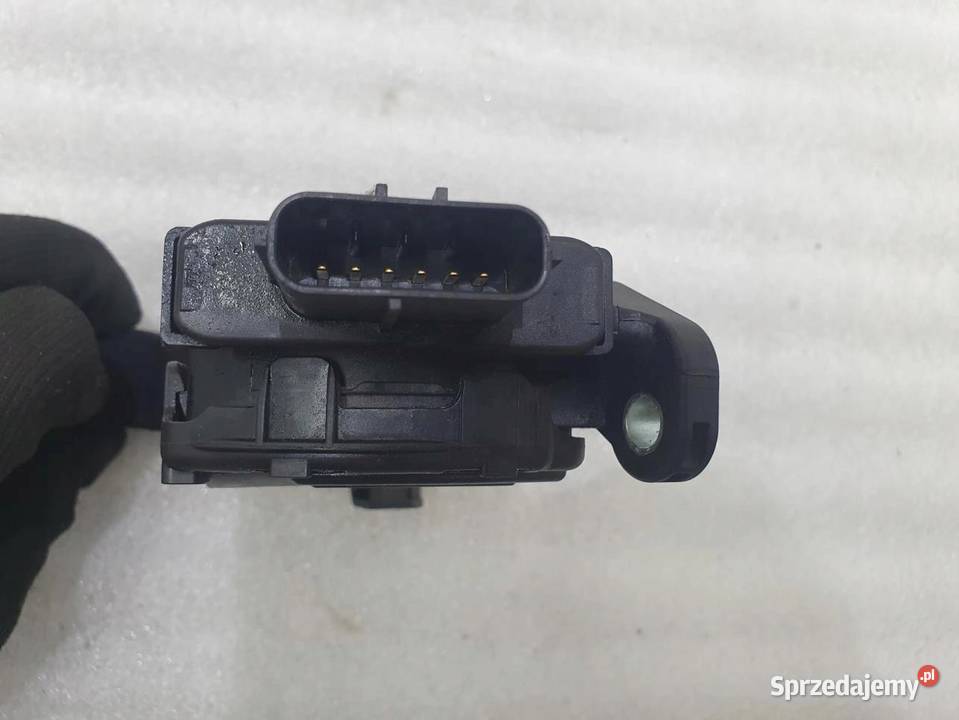 PEDAŁ POTENCJOMETR GAZU AUDI A4 B8 8K1721523
