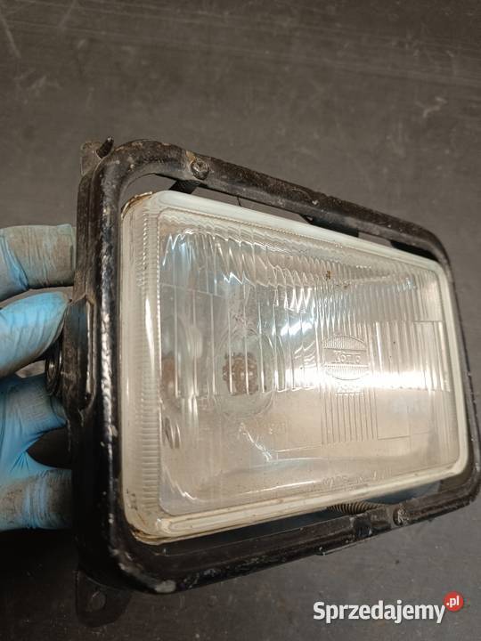 Lampa przód przednia światło reflektor części Gołaczewy sprzedam