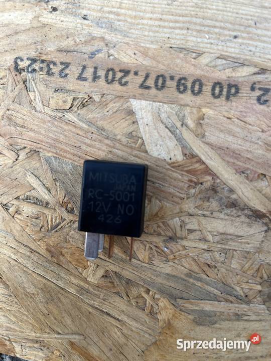 Różne przekaźniki Honda CRV 2 CRV II Rok produkcji 2004 Krasnystaw sprzedam