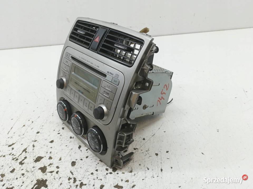 RADIO 3910159J81 Suzuki Liana I 20012007