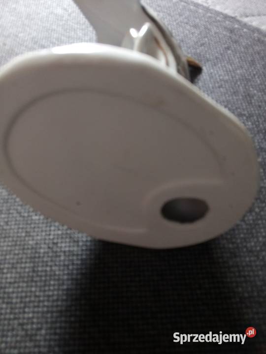 piękna porcelanowa figurka delfina