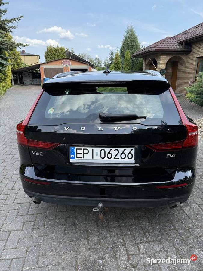 Volvo v60 B4 mild hybrid skóry stan automatyczna Baby