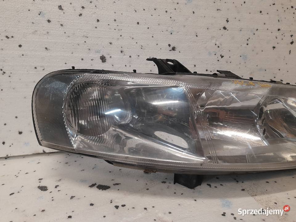 Lampa przednia prawa przód prawy reflektor Depo mazowieckie Wyszków