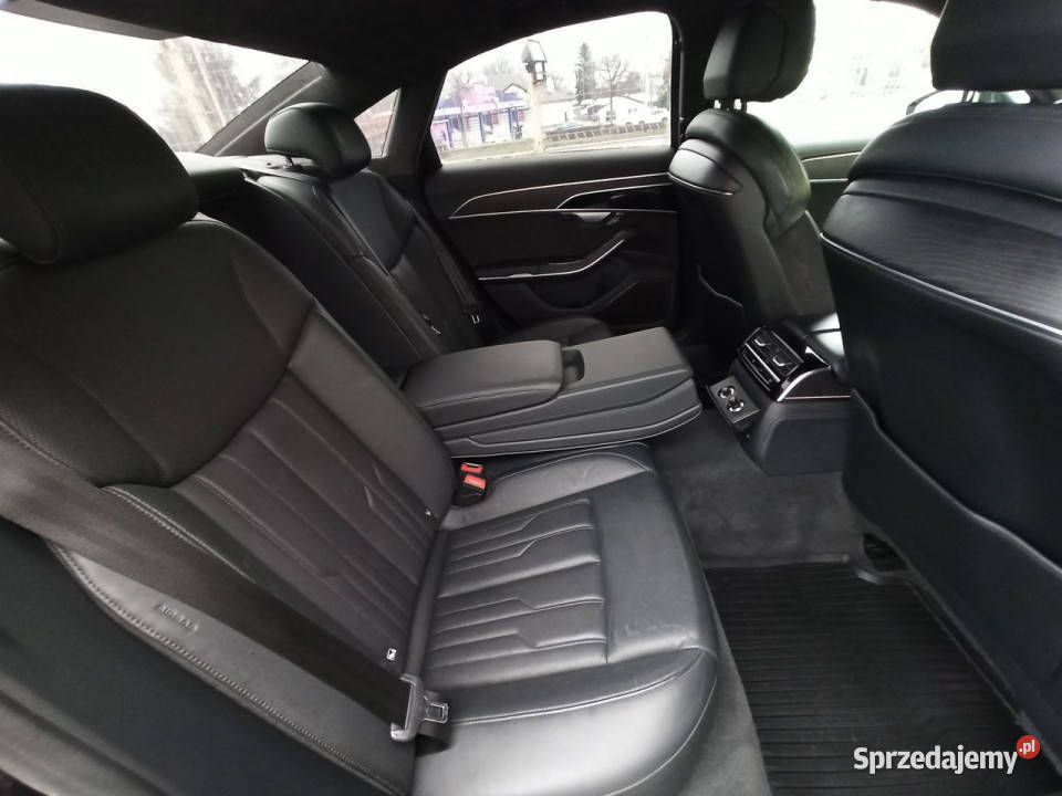 Audi A8 salon I właściciel serwis 23 VAT D5 2017 autoalarm Rzeszów
