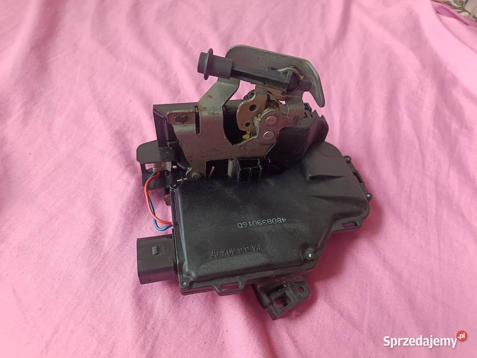 Oryginalny zamek drzwi Audi tył prawy A4b6 a4b5 osobowe podkarpackie Rzeszów sprzedam